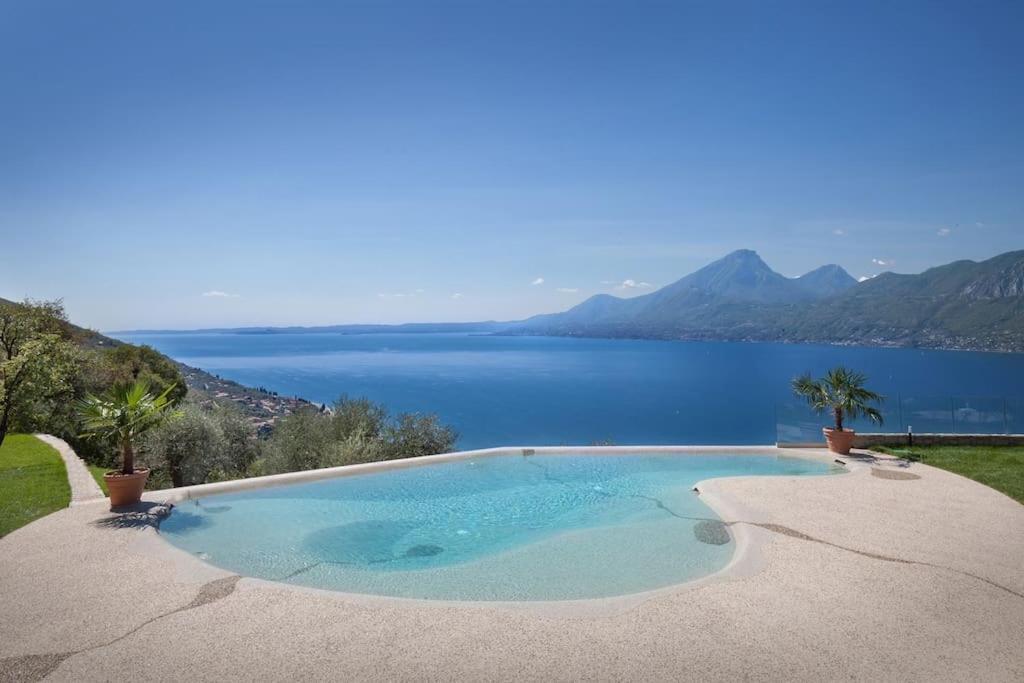 Villa Divina - Apt Divina Con Piscina E Vista Lago 布伦佐内堡 外观 照片